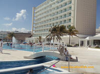 Krystal Hotel Cancun