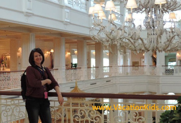 Vacationkids' Becca Bell introduces you to the charm of Disney's Grand Floridian resort