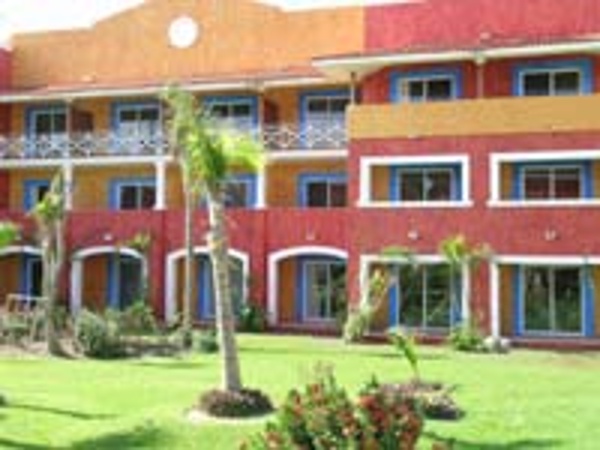 Barcelo Maya caribe & Beach grounds