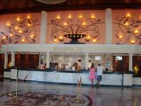 Sandos Playacar Riviera lobby