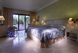 Grand Palladium Riviera suites are all family of 5 friendly - either the junior suites or 1 bedroom suites