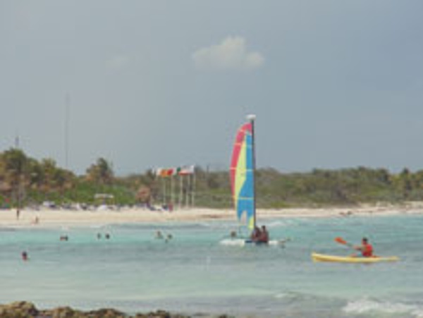 Grand Palladium Colonial guests can look forward to a beautiful beach and fun activities