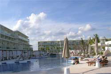 Azul Sensatori offers expansive pools for everyone to enjoy