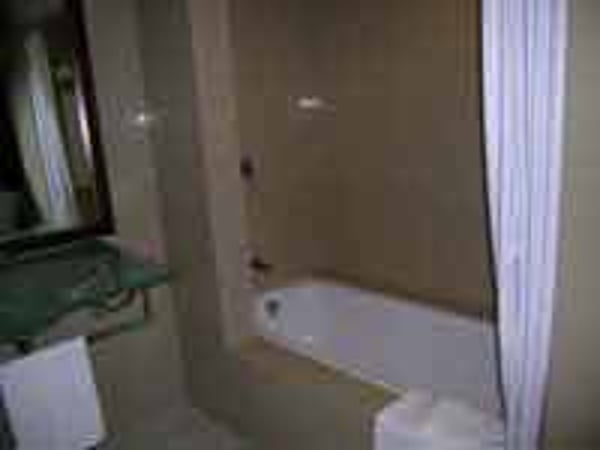 Bathrooms at the Great Parnassus Resort & Spa all have bathtubs for the kids