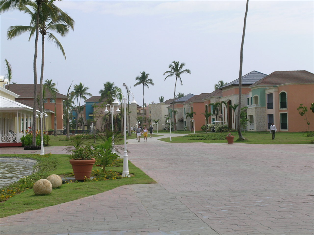 View of guest buildings at Ocean Blue Resort