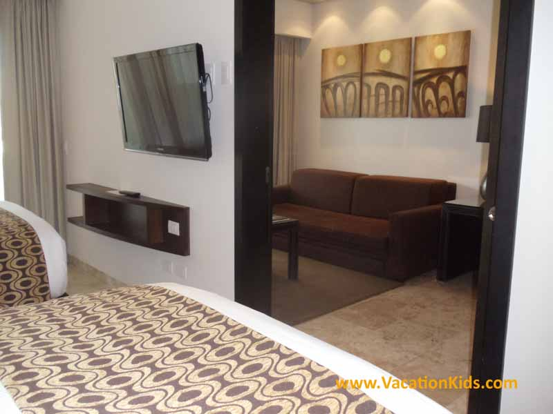 1 bedroom suite with privacy door off the bedroom for Parents at the Pardisus La Esmeralda All Inclusive resort