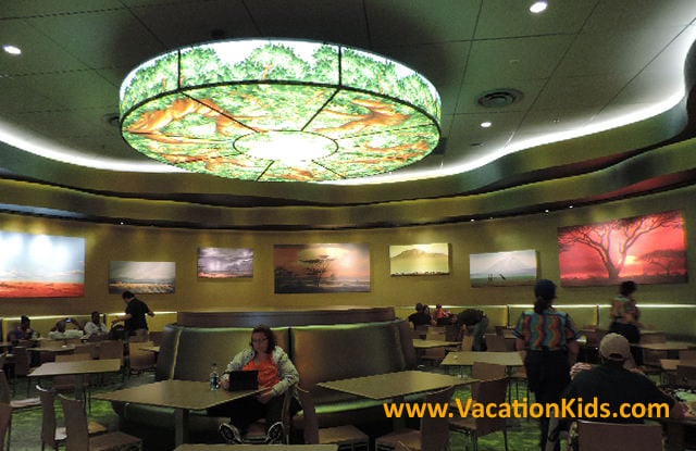 Landscape of Flavor food court is where guests can enjoy delicious meals breakfast, lunch and dinner.