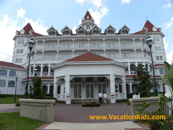 The main entrance of Disney's Grand Floridian Resort is waiting to welcome your family