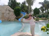 Sally Black from Vacationkids visits Oasis Palm Cancun Resort for our review page