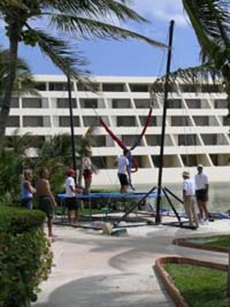 Euro Bungee at Dreams Hotel Cancun by the side of the Lagoon