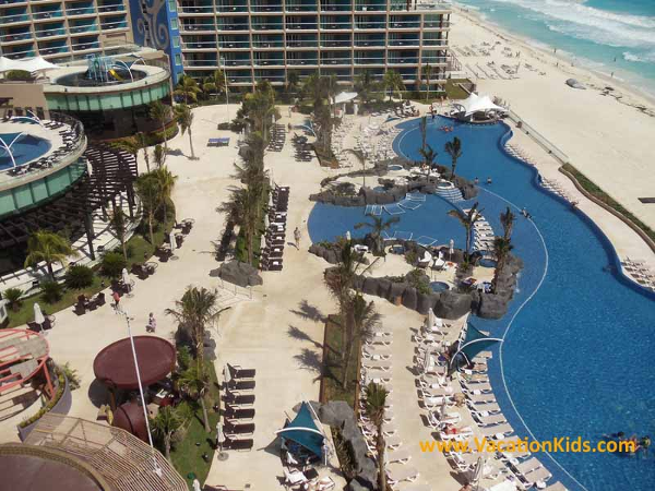 Pool and beach at Hard Rock Cancun Hotel