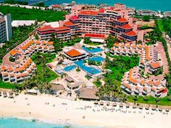 Omni Cancun Hotel and Villas view of entire resort