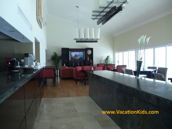 Special lounge for Preferred club guests at the Krystal Hotel Cancun